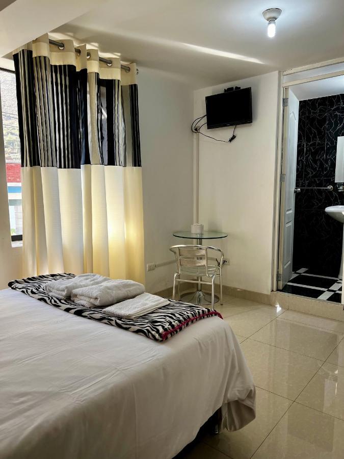 Hostal Santa Rosa Caraz ภายนอก รูปภาพ