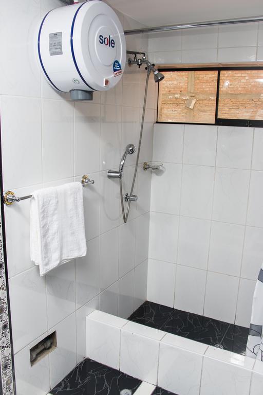 Hostal Santa Rosa Caraz ห้อง รูปภาพ