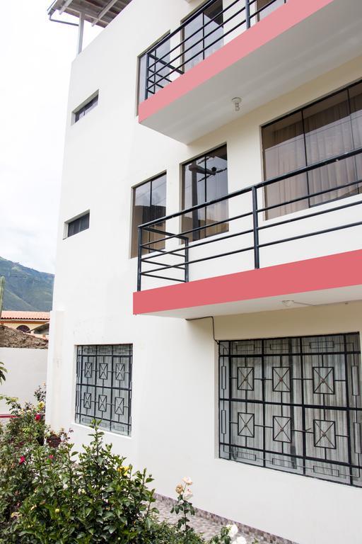 Hostal Santa Rosa Caraz ภายนอก รูปภาพ