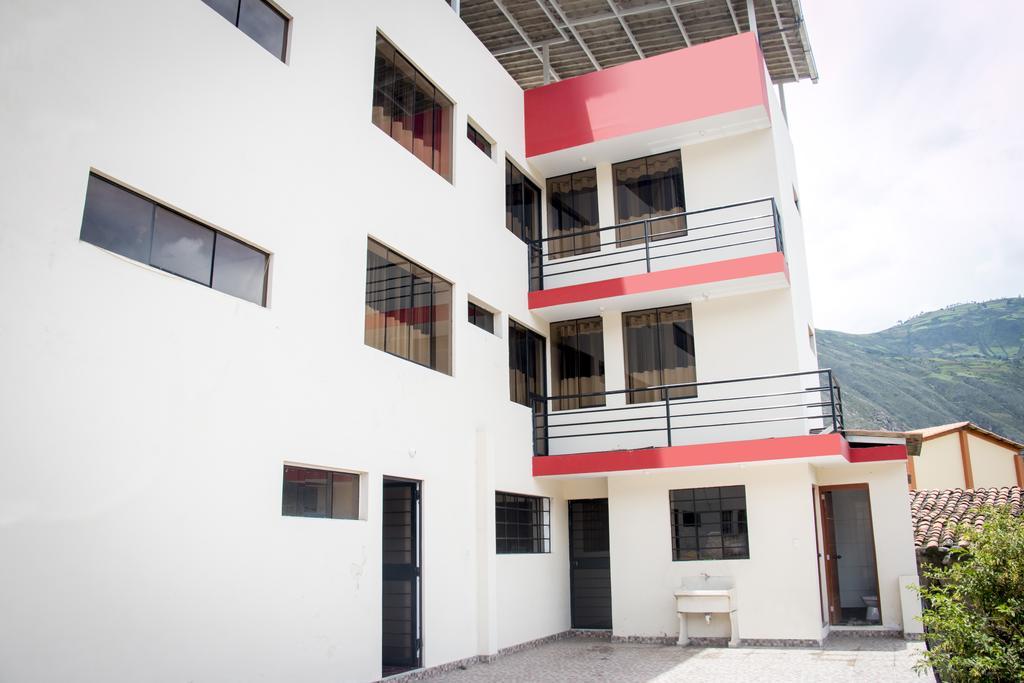 Hostal Santa Rosa Caraz ภายนอก รูปภาพ